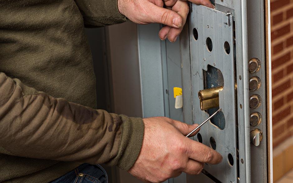 confiance serrurier prix changement serrure Trets